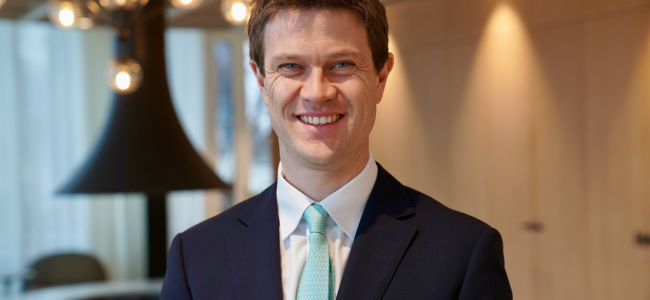 charlie hill short video pic